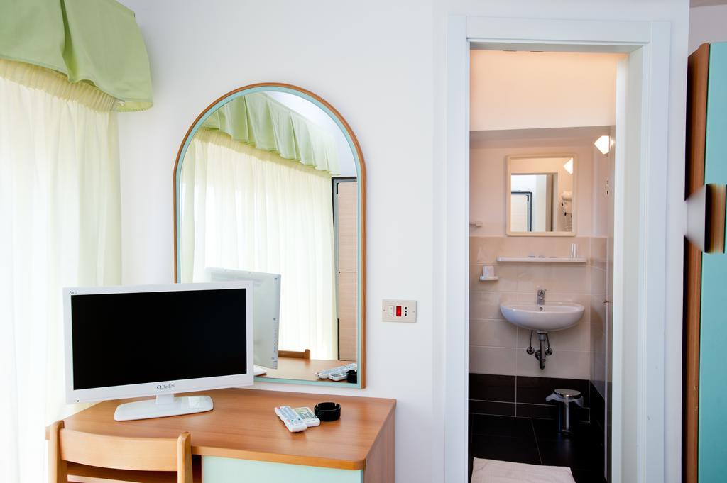 Albergo Villa Mauri Rimini Kültér fotó