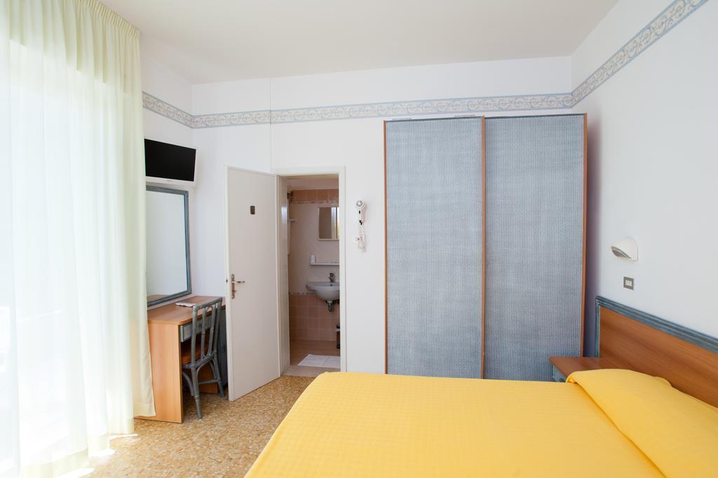 Albergo Villa Mauri Rimini Kültér fotó