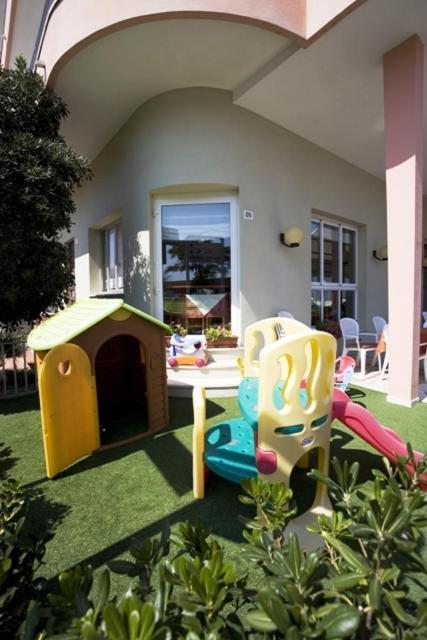 Albergo Villa Mauri Rimini Kültér fotó
